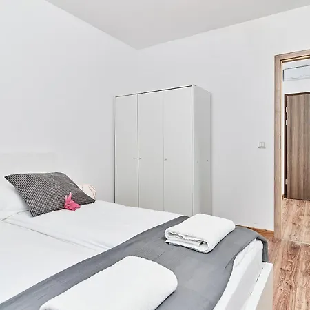 Appartement Modern By Renters *
